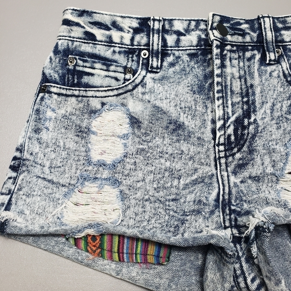 Forever 21 acid wash ripped distressed jean shorts colorful pockets size 24 - Picture 3 of 10